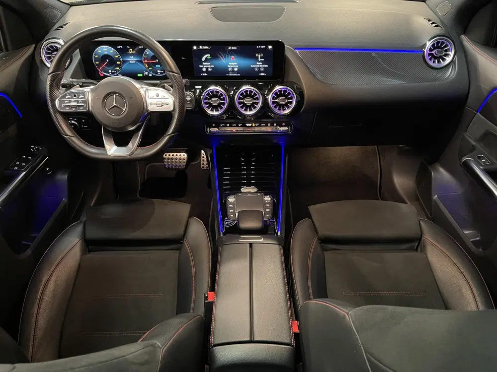 Mercedes-Benz GLA 250 e AMG Line 20" uit 2021, foto 3