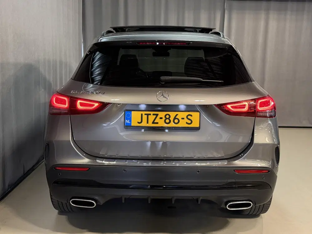 Mercedes-Benz GLA 250 e AMG Line 20" uit 2021, foto 9