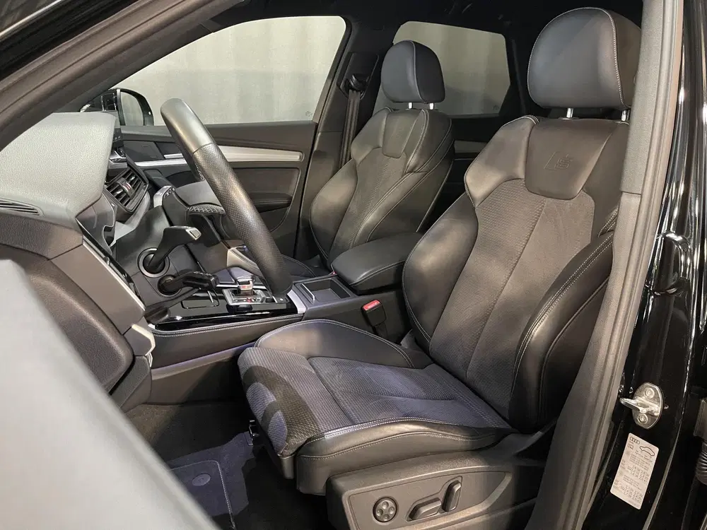 Audi Q5 55 TFSI e S edition Competition 19" uit 2022, foto 7