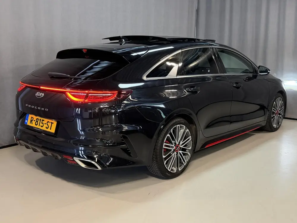 Kia ProCeed 1.6 T-GDI GT 18''/Panoramadak/Adaptieve cruise/J uit 2019, foto 2