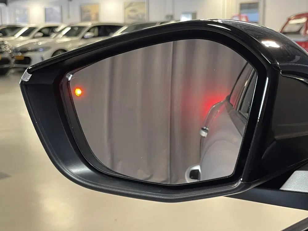 Citroën C5 X Citroen C5 X 1.6 Plug-in Hybrid Shine 19'' uit 2024, foto 10