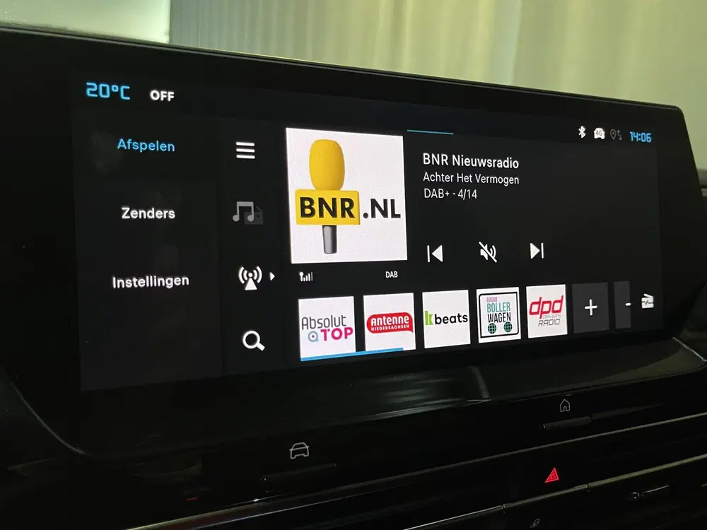 Citroën C5 X Citroen C5 X 1.6 Plug-in Hybrid Shine 19'' uit 2024, foto 17