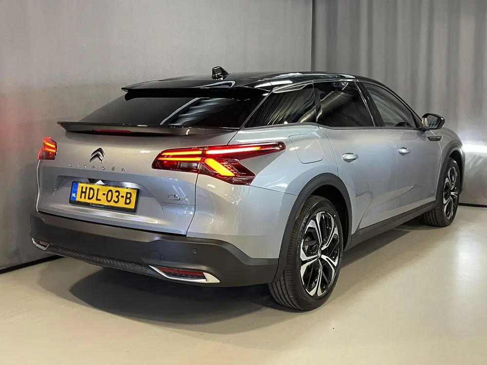Citroën C5 X Citroen C5 X 1.6 Plug-in Hybrid Shine 19'' uit 2024, foto 2