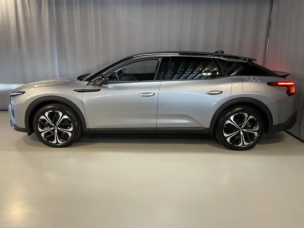 Citroën C5 X Citroen C5 X 1.6 Plug-in Hybrid Shine 19'' uit 2024, foto 4