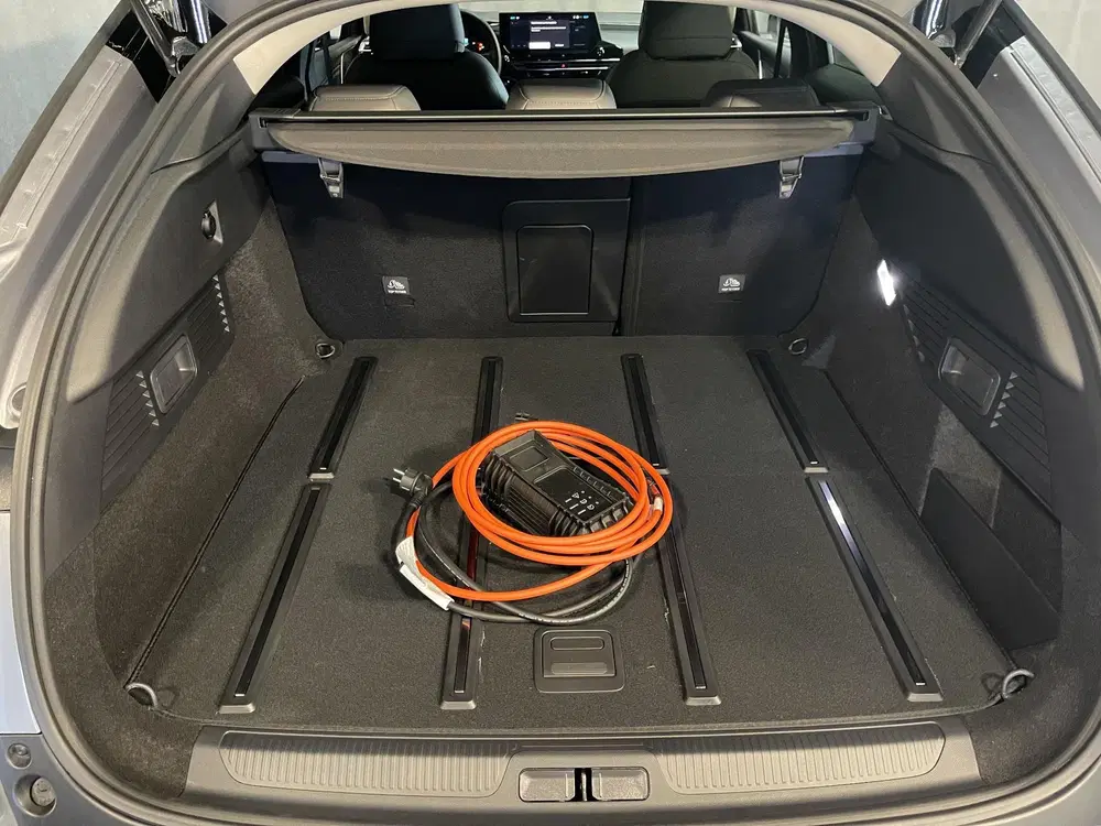 Citroën C5 X Citroen C5 X 1.6 Plug-in Hybrid Shine 19'' uit 2024, foto 9