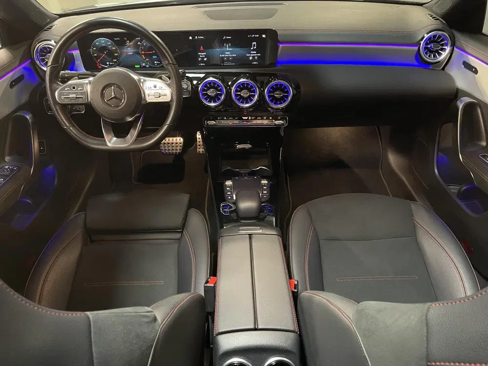 Mercedes-Benz CLA 250 e AMG Line 19" uit 2023, foto 3