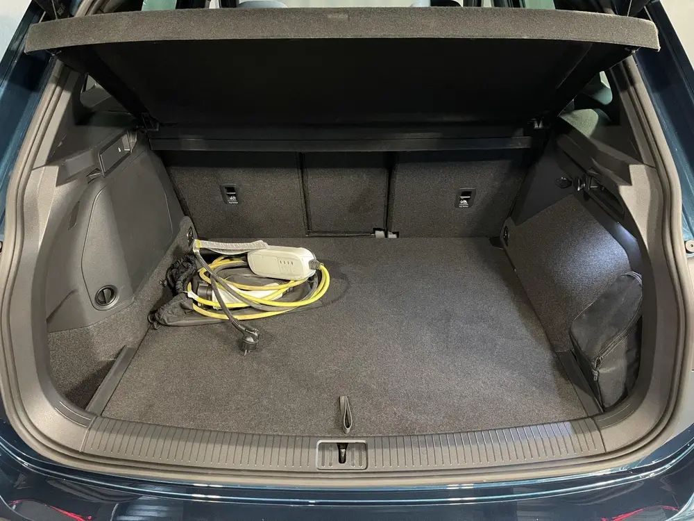 Volkswagen Tiguan 1.4 TSI eHybrid R-Line Business+ FABRIEKSG uit 2023, foto 11