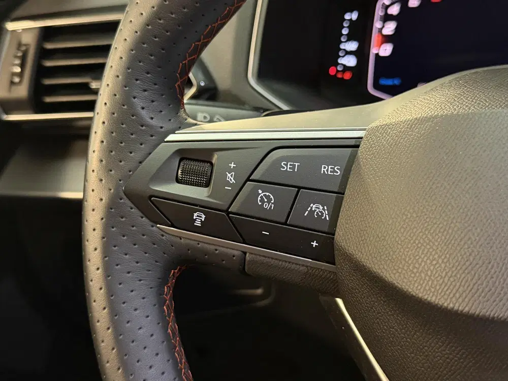 SEAT Tarraco 1.4 TSI e-Hybrid PHEV FR Business Intense uit 2021, foto 16