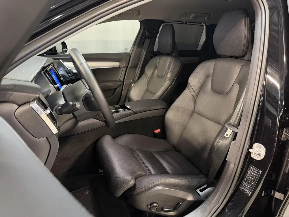 Volvo V90 2.0 T6 PHEV AWD Plus Bright 19" uit 2023, foto 7