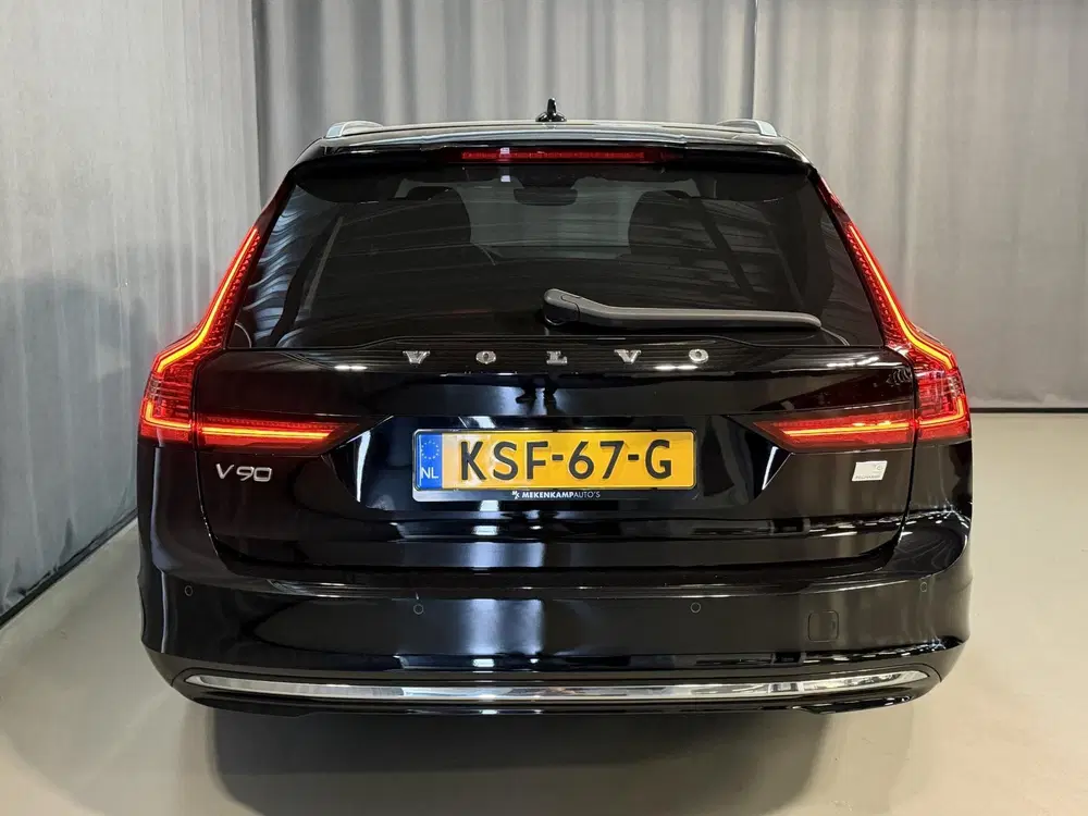 Volvo V90 2.0 T6 PHEV AWD Plus Bright 19" uit 2023, foto 8