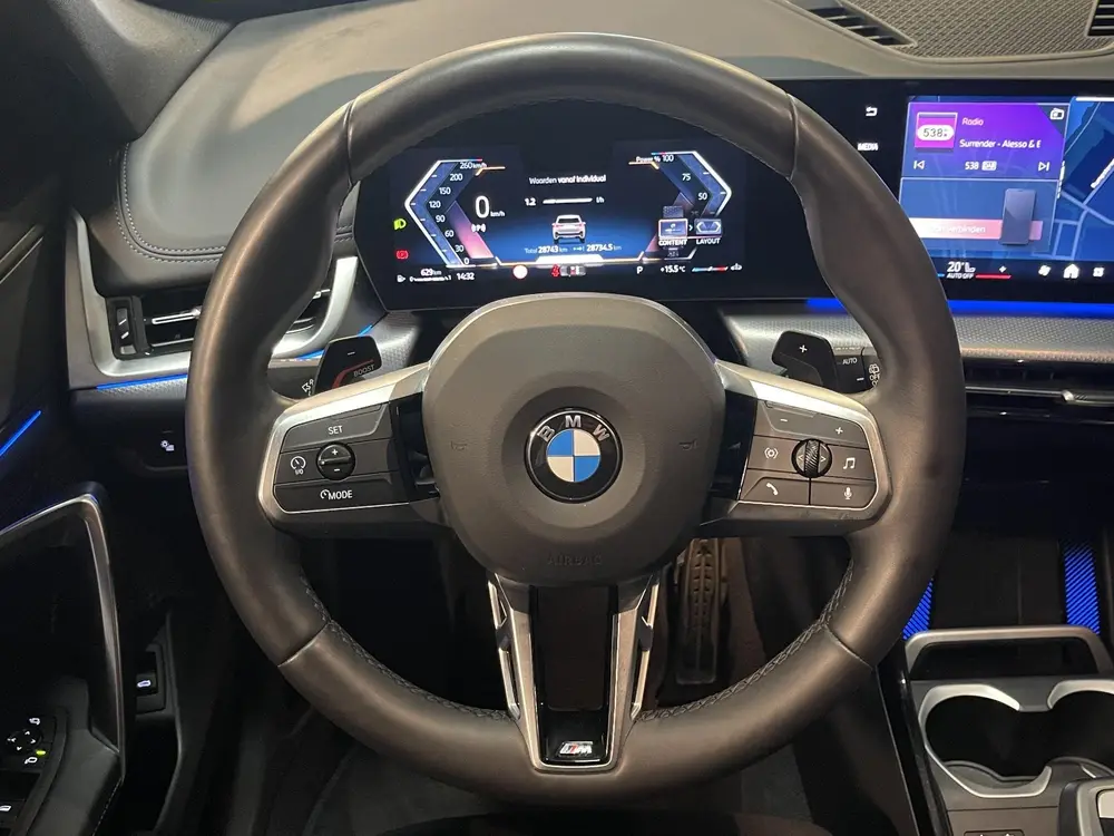 BMW X1 sDrive18i M Sport Shadow Line 18" uit 2025, foto 5