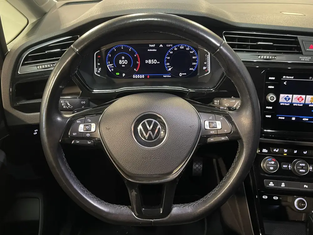 Volkswagen Touran 1.5 TSI Highline 7p 16"/Stoel + stuurverwa uit 2021, foto 5