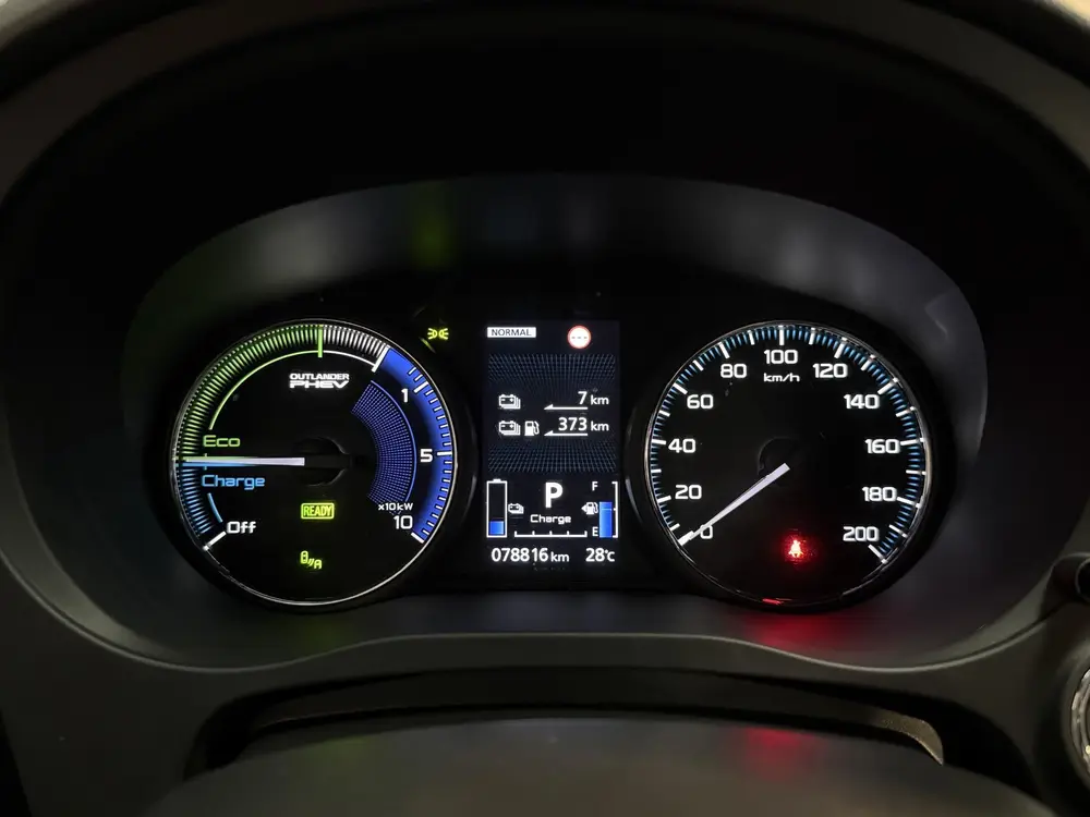 Mitsubishi Outlander 2.4 PHEV Instyle 18" uit 2021, foto 6