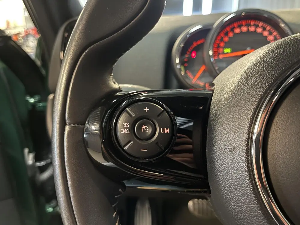 Mini Countryman 1.5 Cooper S E ALL4 Salt John Cooper Works 1 uit 2019, foto 13