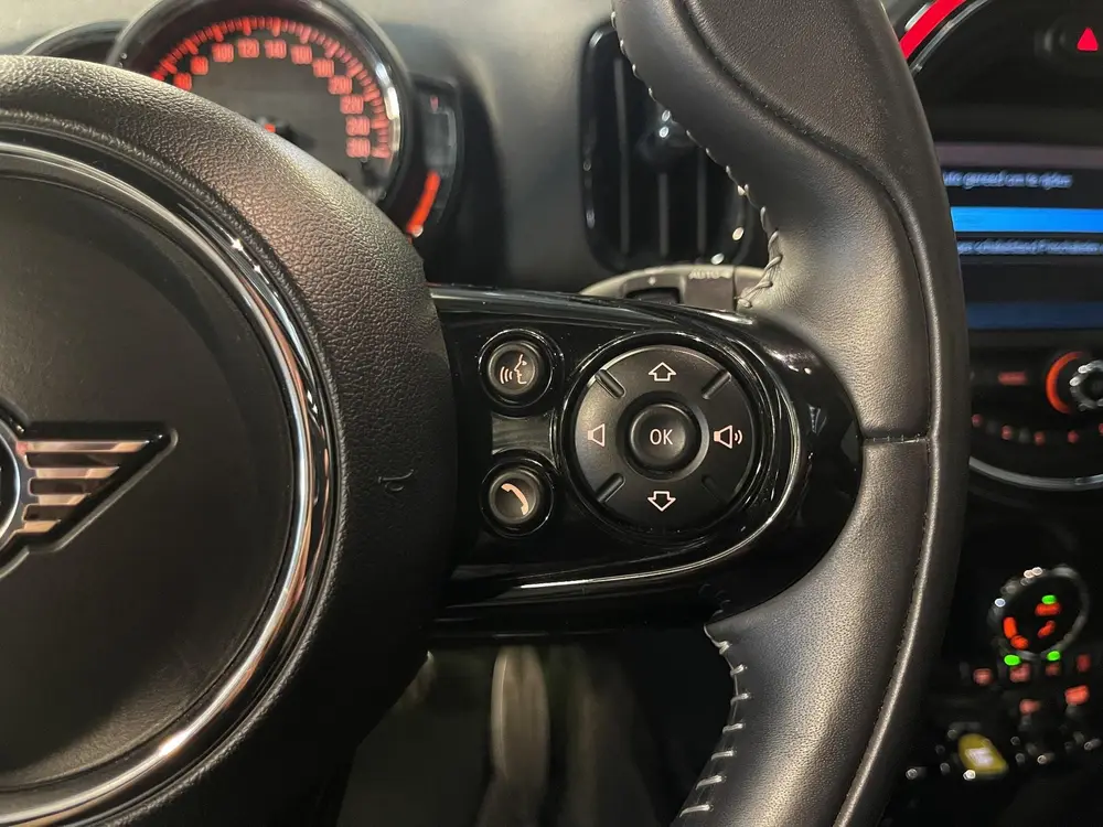 Mini Countryman 1.5 Cooper S E ALL4 Salt John Cooper Works 1 uit 2019, foto 14