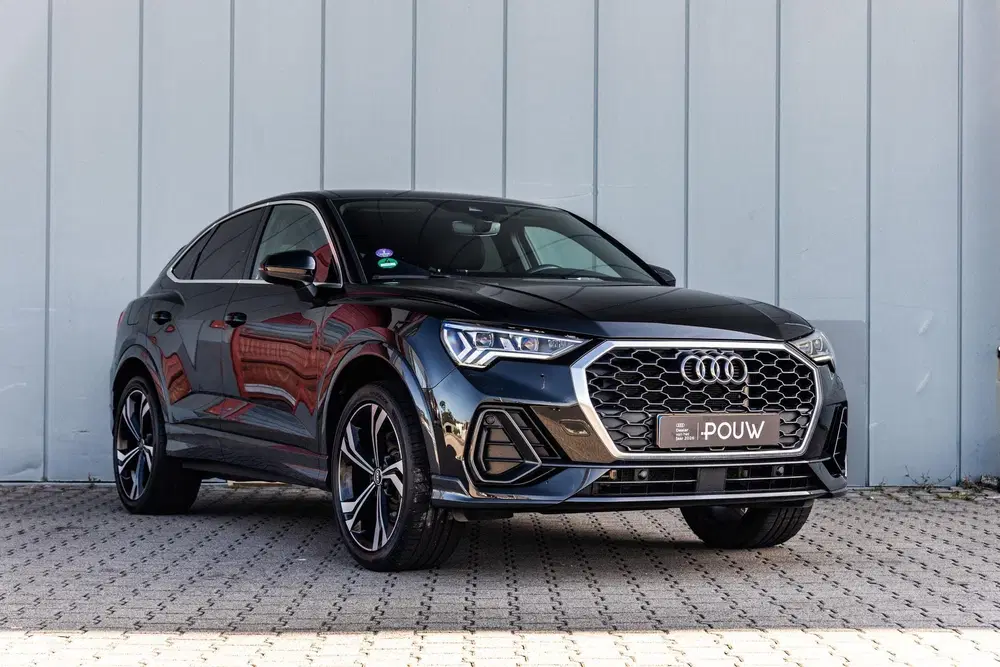Audi Q3 45 TFSIe 245pk PHEV S Edition uit 2021, foto 11