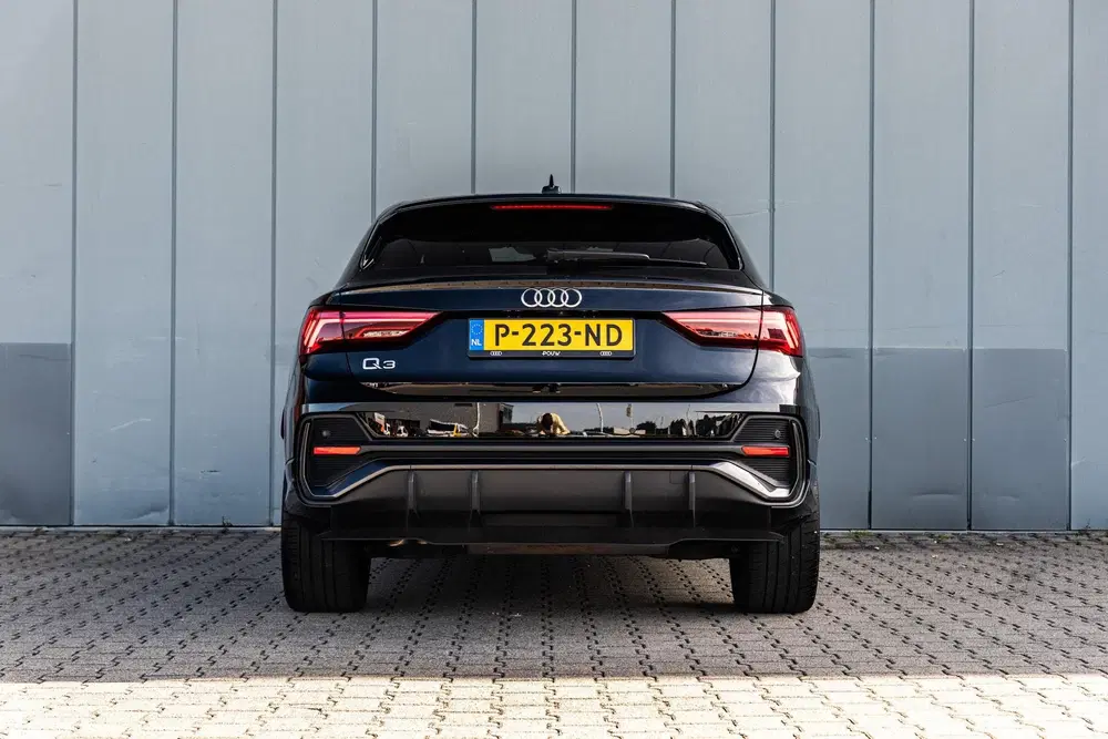 Audi Q3 45 TFSIe 245pk PHEV S Edition uit 2021, foto 12