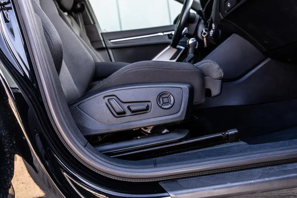 Audi Q3 45 TFSIe 245pk PHEV S Edition uit 2021, foto 18
