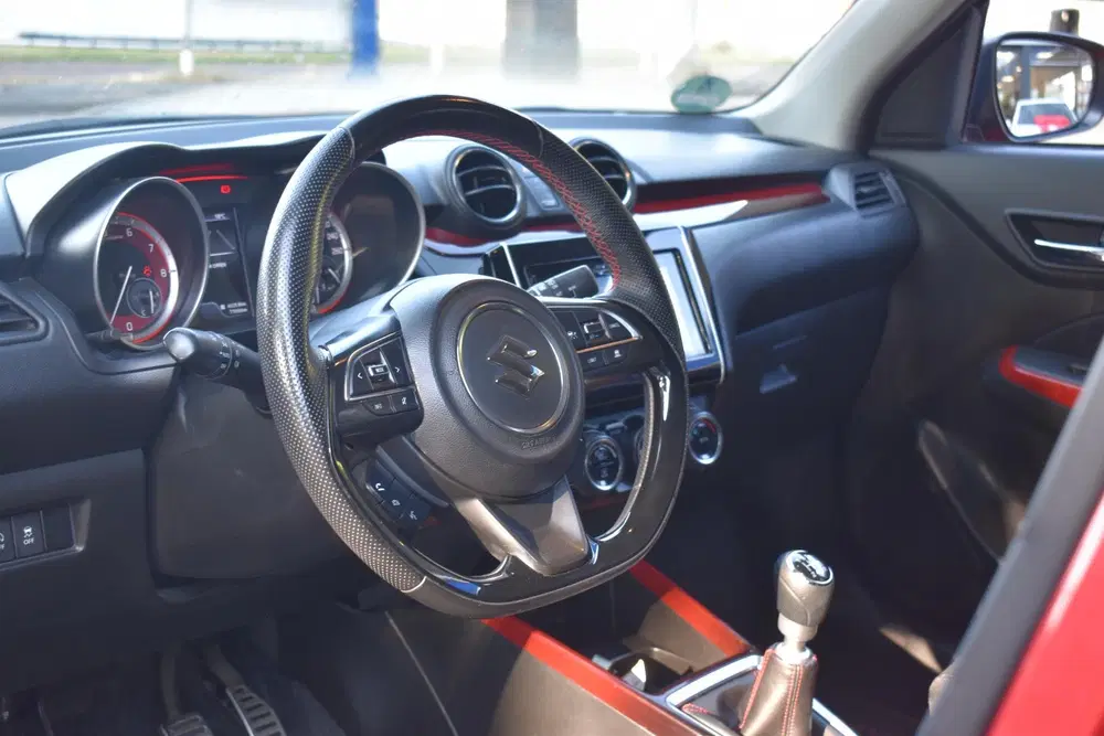 Suzuki Swift 1.4 Sport Smart Hybrid uit 2021, foto 4