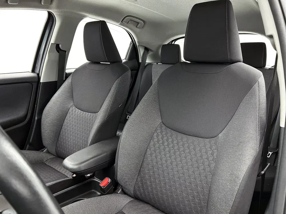 Toyota Yaris 1.5 Hybrid Dynamic Limited uit 2023, foto 4