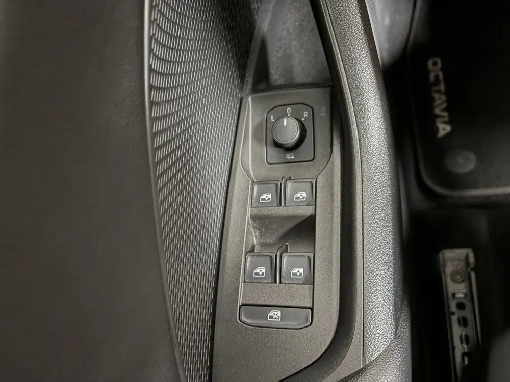 Skoda Octavia 1.0 TSI Ambition (bj 2021) uit 2021, foto 7