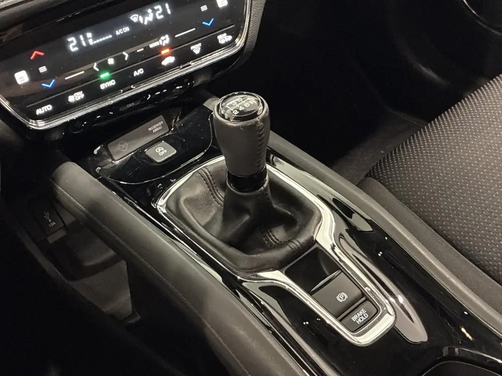 Honda Hr-V 1.5 i-VTEC Elegance | Navigatie | Cruise Control uit 2019, foto 15