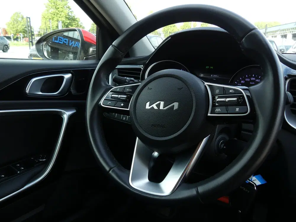 Kia XCeed 1.5 T-GDi Automaat 160Pk DynamicLine uit 2023, foto 11