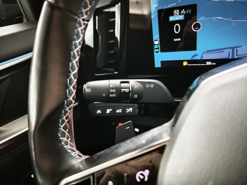 Renault Austral 1.2 E-Tech full hybrid 200 iconic esprit A uit 2024, foto 12