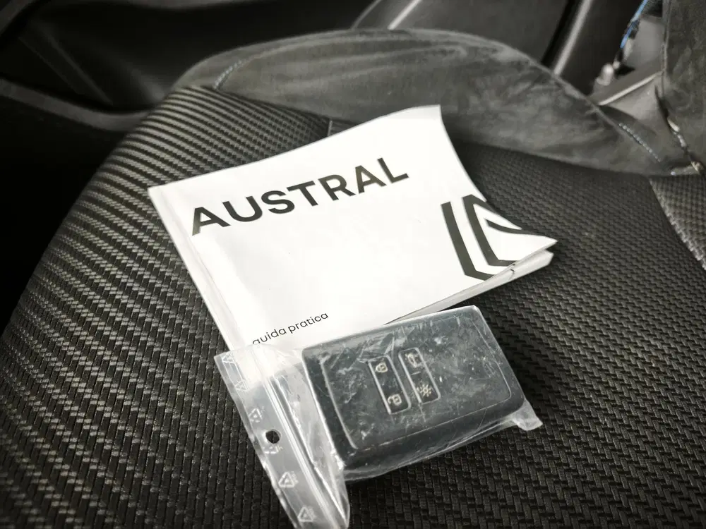 Renault Austral 1.2 E-Tech full hybrid 200 iconic esprit A uit 2024, foto 6