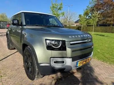 Land Rover Defender P400e 6pers Luchtvering Trekhaak uit 2021