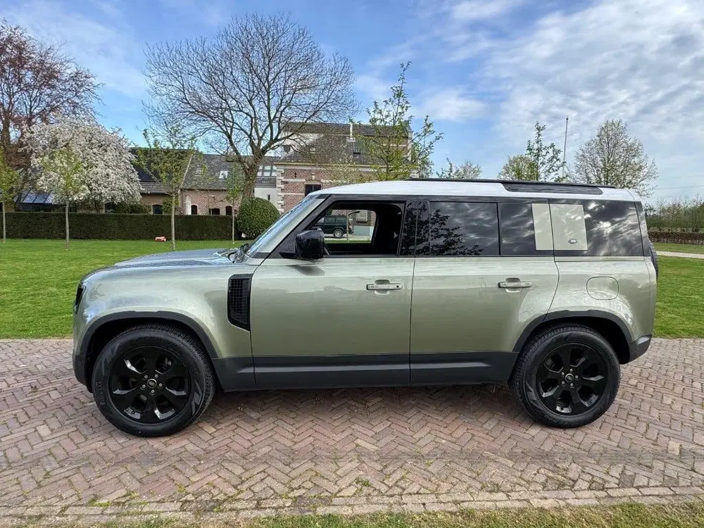 Land Rover Defender P400e 6pers Luchtvering Trekhaak uit 2021, foto 6