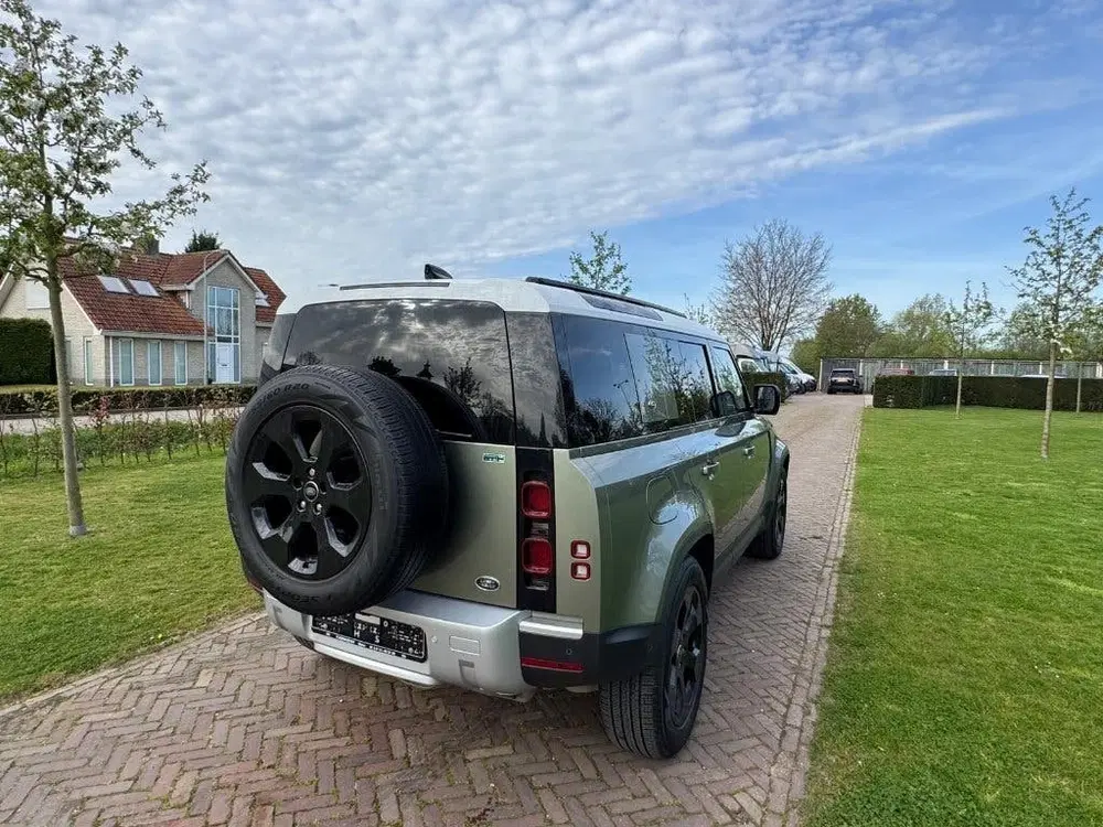 Land Rover Defender P400e 6pers Luchtvering Trekhaak uit 2021, foto 7