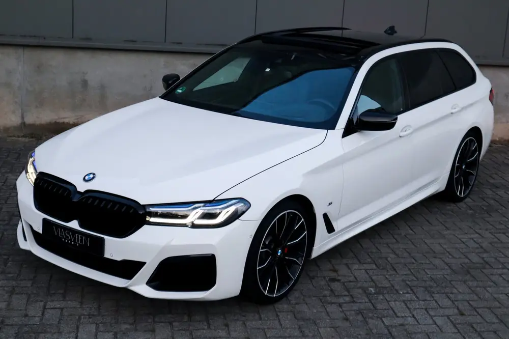 BMW 5-serie 520i High Executive M-Sport uit 2020, foto 5