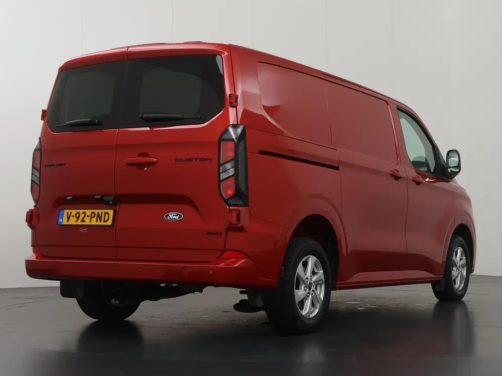 Ford Transit Custom 320 uit 2024, foto 2