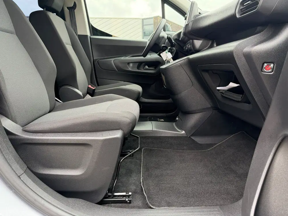 Peugeot Rifter EV Active Pack 50 kWh uit 2023, foto 14