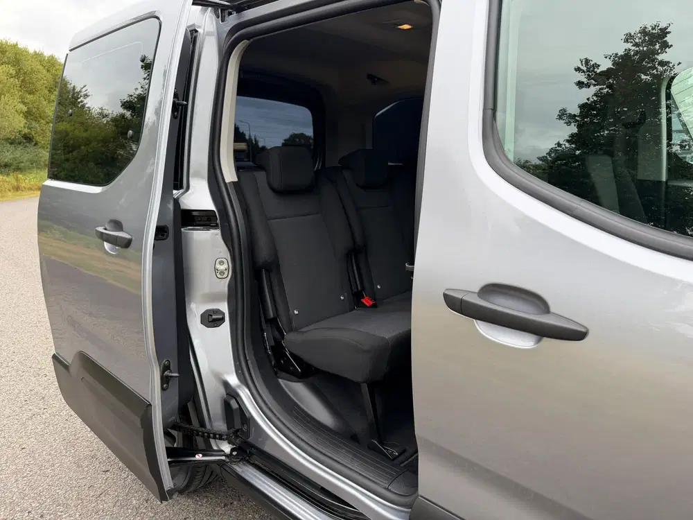Peugeot Rifter EV Active Pack 50 kWh uit 2023, foto 18