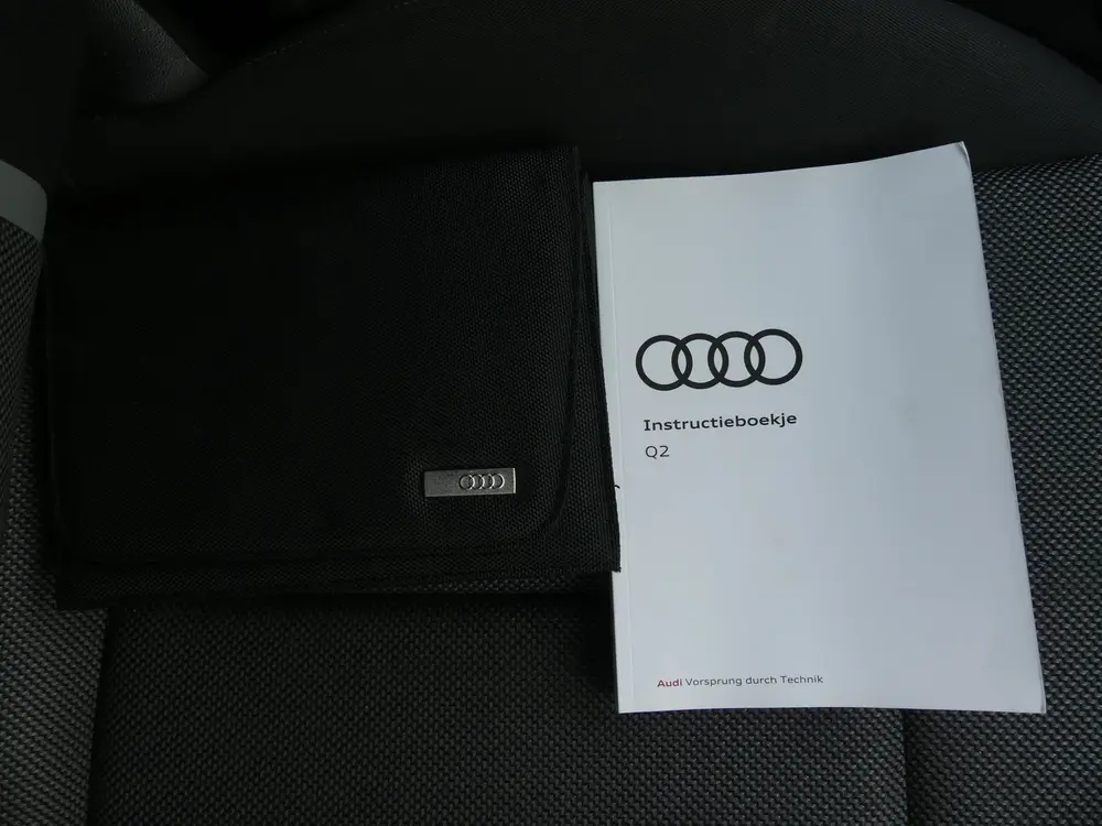 Audi Q2 1.0 TFSI Sport Limited / 18"inch / 2xPdc / Led / Tre uit 2019, foto 11