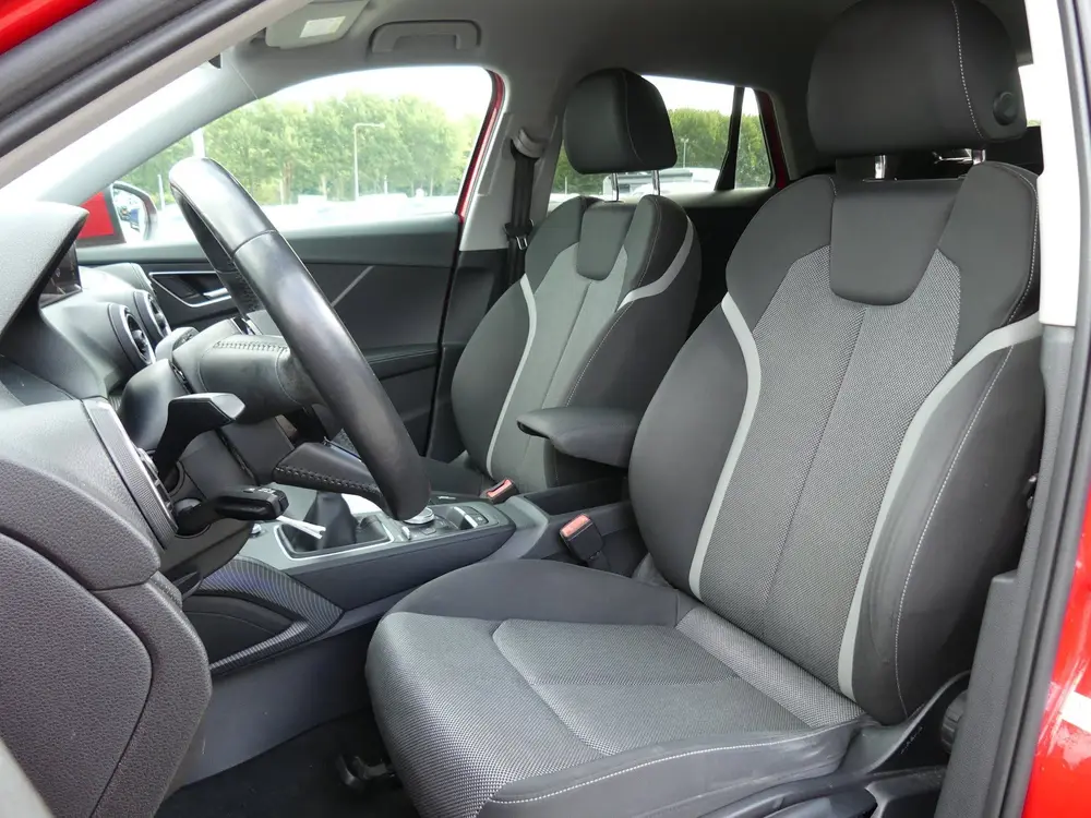 Audi Q2 1.0 TFSI Sport Limited / 18"inch / 2xPdc / Led / Tre uit 2019, foto 13
