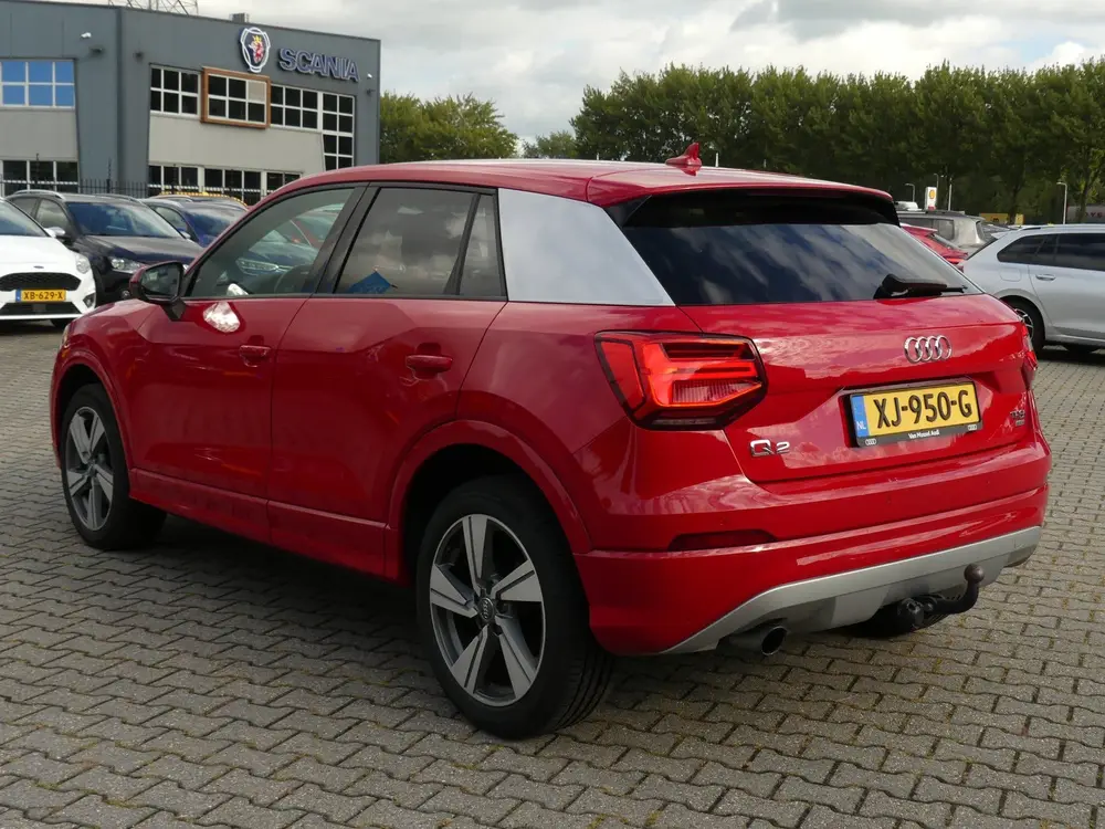 Audi Q2 1.0 TFSI Sport Limited / 18"inch / 2xPdc / Led / Tre uit 2019, foto 4