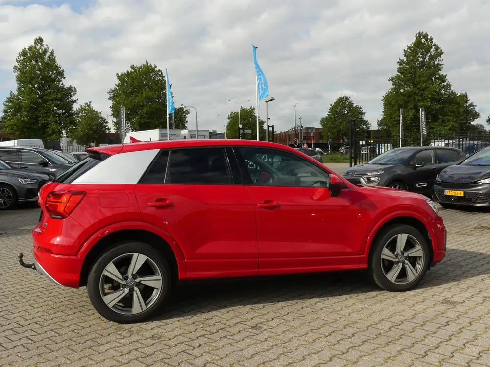 Audi Q2 1.0 TFSI Sport Limited / 18"inch / 2xPdc / Led / Tre uit 2019, foto 6