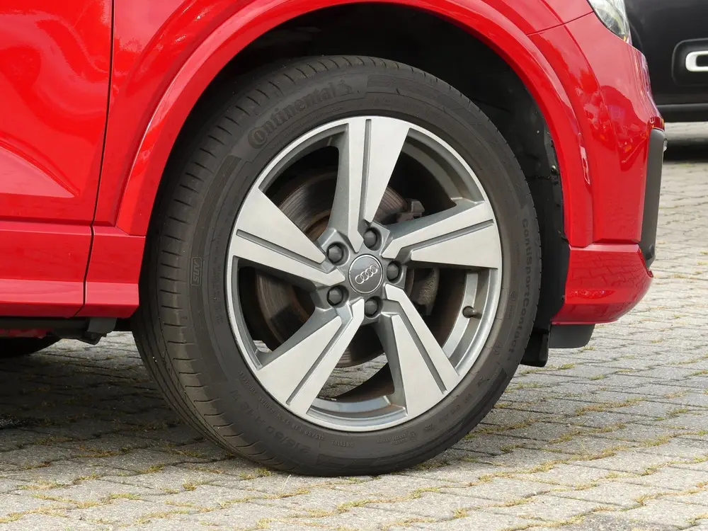 Audi Q2 1.0 TFSI Sport Limited / 18"inch / 2xPdc / Led / Tre uit 2019, foto 7