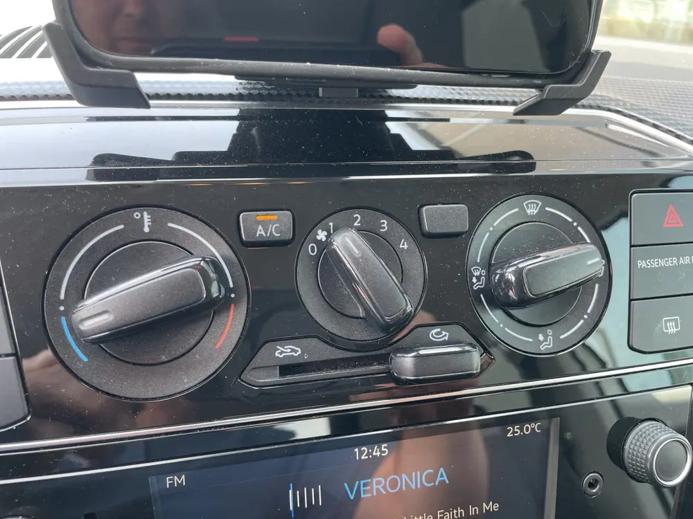 Volkswagen Up! 1.0 BMT move up! Airco | Bluetooth (bj 2020) uit 2020, foto 14
