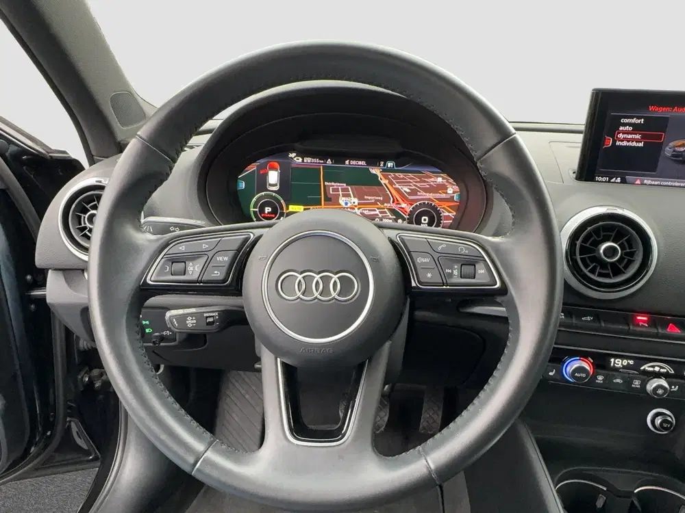 Audi A3 40 e-tron Sport uit 2019, foto 12