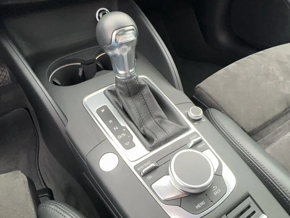 Audi A3 40 e-tron Sport uit 2019, foto 19