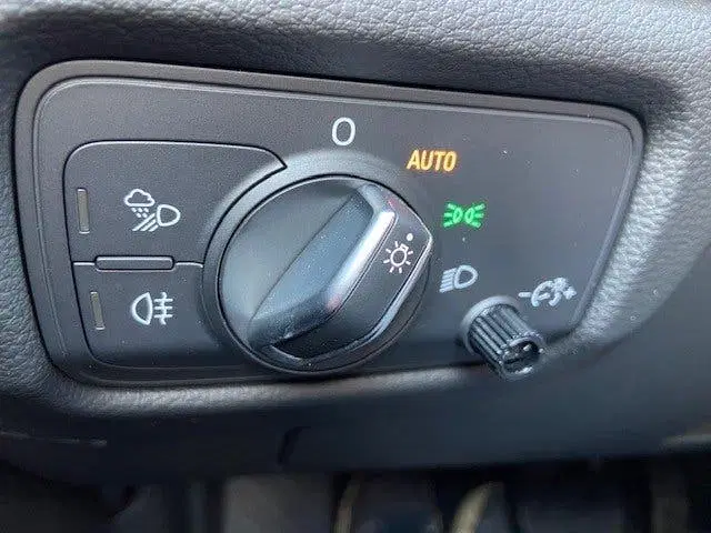 Audi A3 40 e-tron Sport uit 2019, foto 20