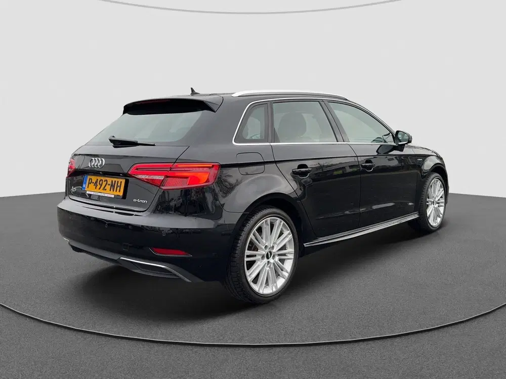 Audi A3 40 e-tron Sport uit 2019, foto 5