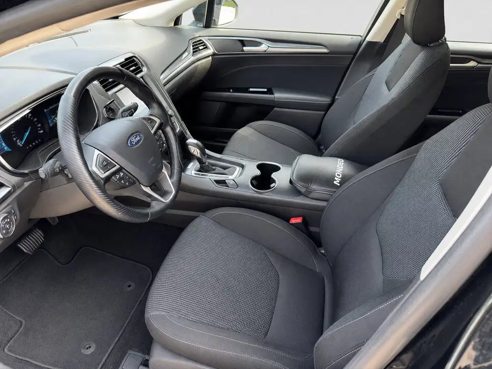 Ford Mondeo 2.0 IVCT HEV Titanium uit 2019, foto 3