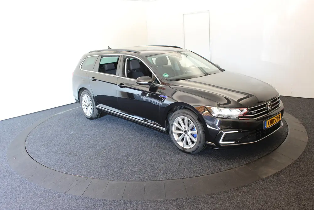 Volkswagen Passat GTE EL Treh+aKlep 100% SOH Camera el stoel uit 2021, foto 19