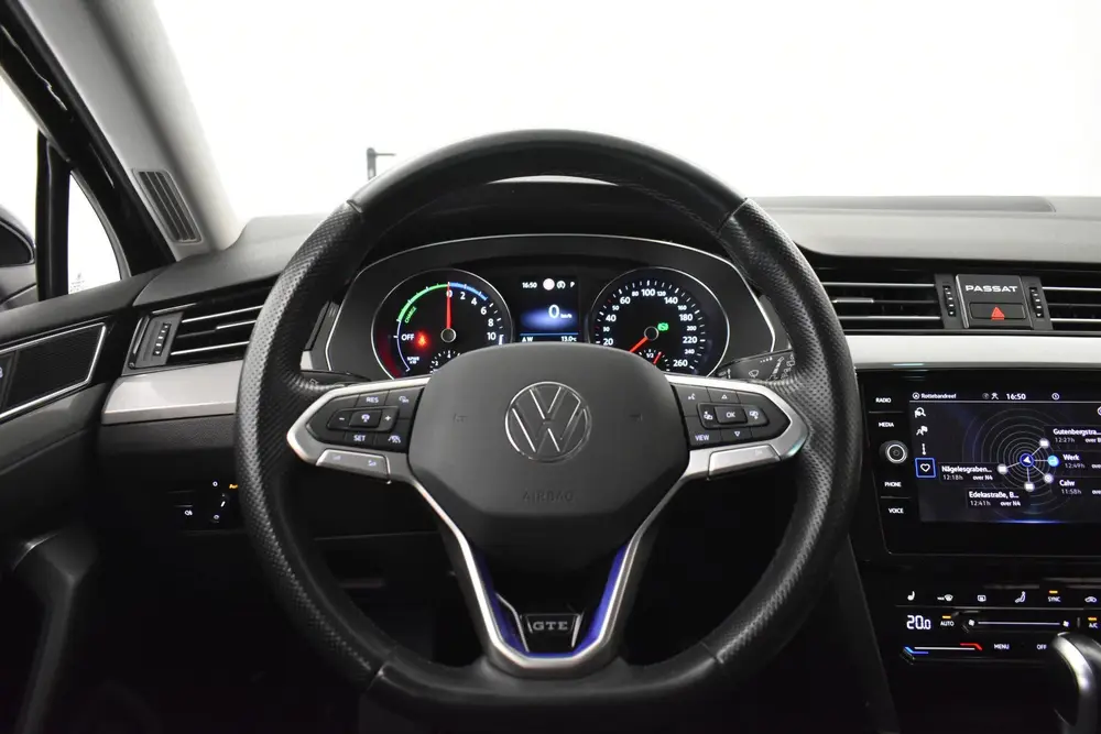Volkswagen Passat GTE EL Treh+aKlep 100% SOH Camera el stoel uit 2021, foto 7
