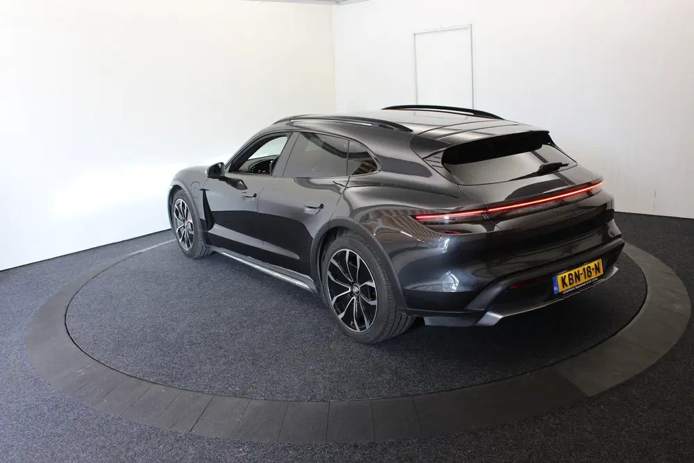 Porsche Taycan 4S 93kWh 426KW 573 pk Panodak 1 uit 2022, foto 11